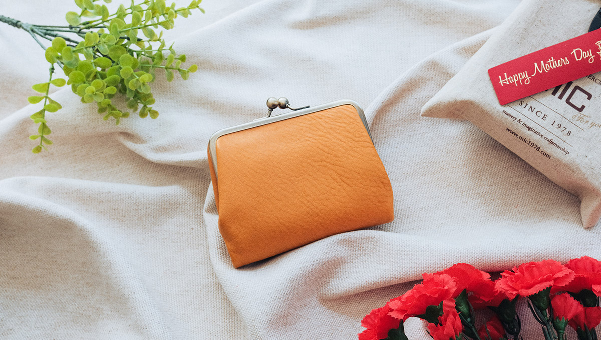 ブレターニャヴァケッタ口金付き二つ折り財布