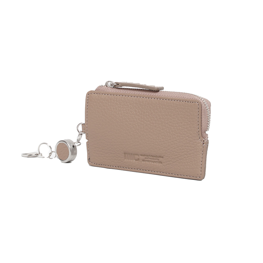 ボルセッタ マルチカードケース（リール付）