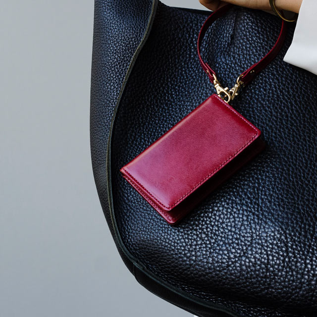 アリアナ 二つ折りパスケース