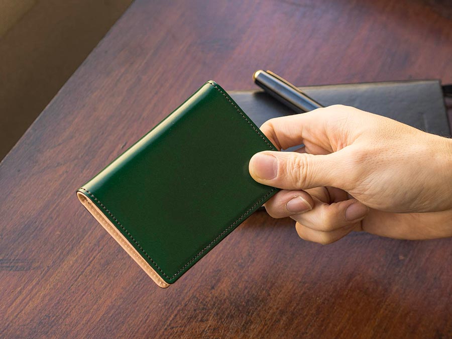 実用性が嬉しい革小物の魅力