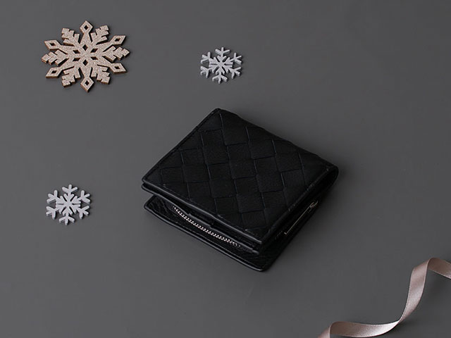 黒いレザー 長財布 ・・ 新品 未使用 クリスマス・プレゼントにいかが