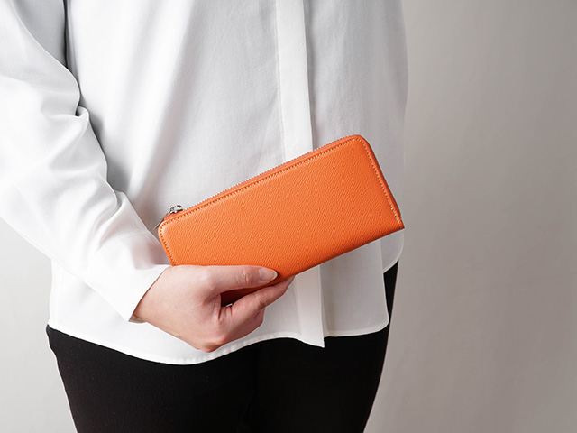 外L字ファスナー長財布