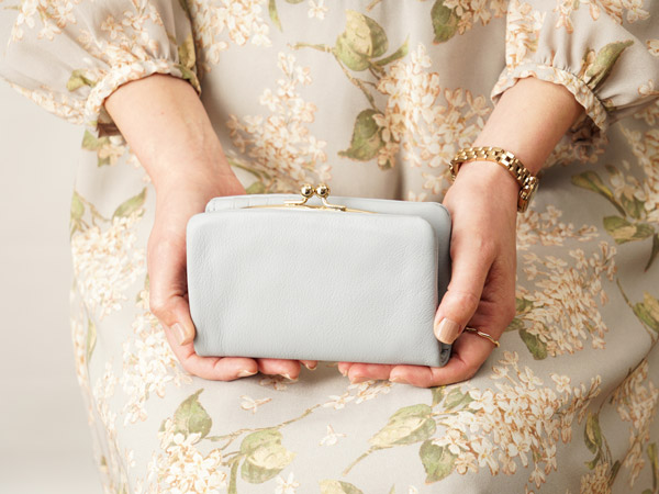 スタッフ増田おすすめのフェルモ がま口二つ折り財布