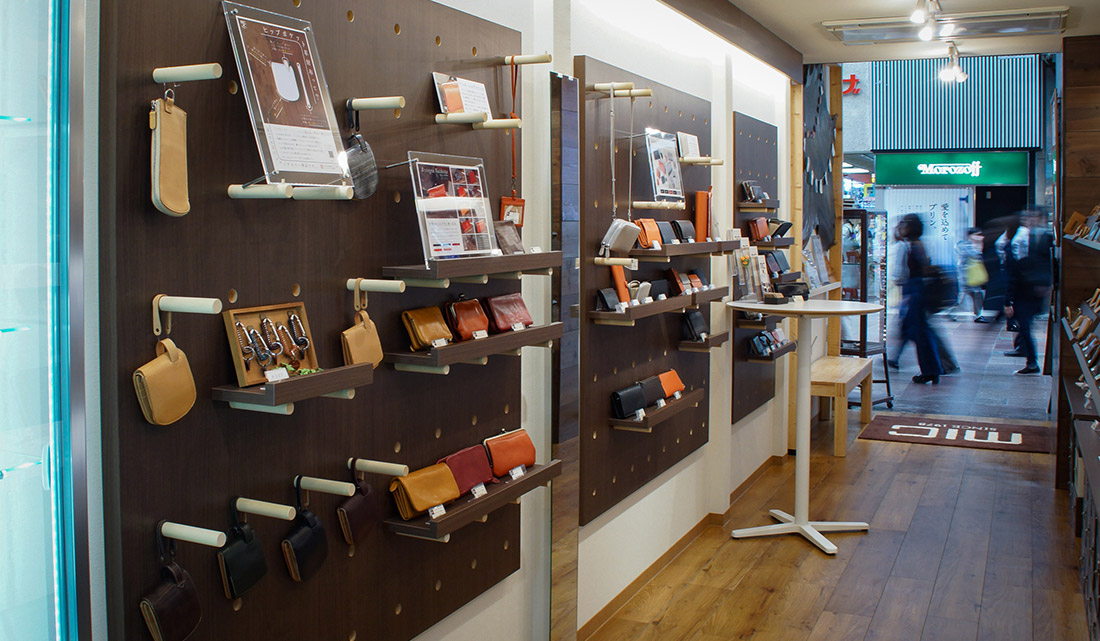 神戸三宮店_店内写真_03