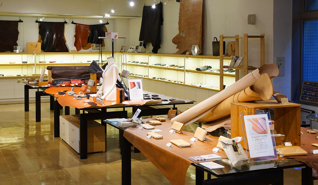 上野本店_店内写真_01