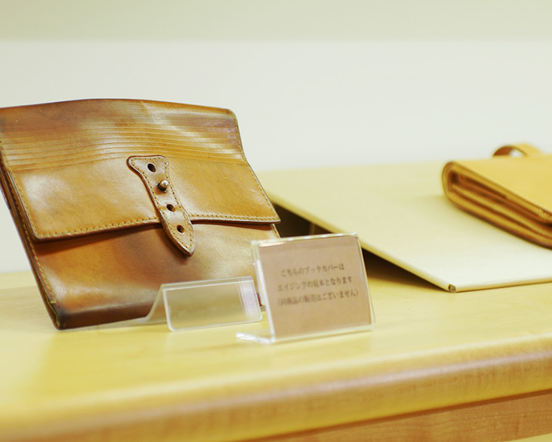 mic – Japanese Leather Wallets & Accessories English Introduction