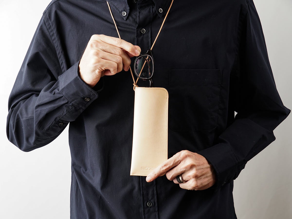 ナチュラルヌメ　メガネケース_03