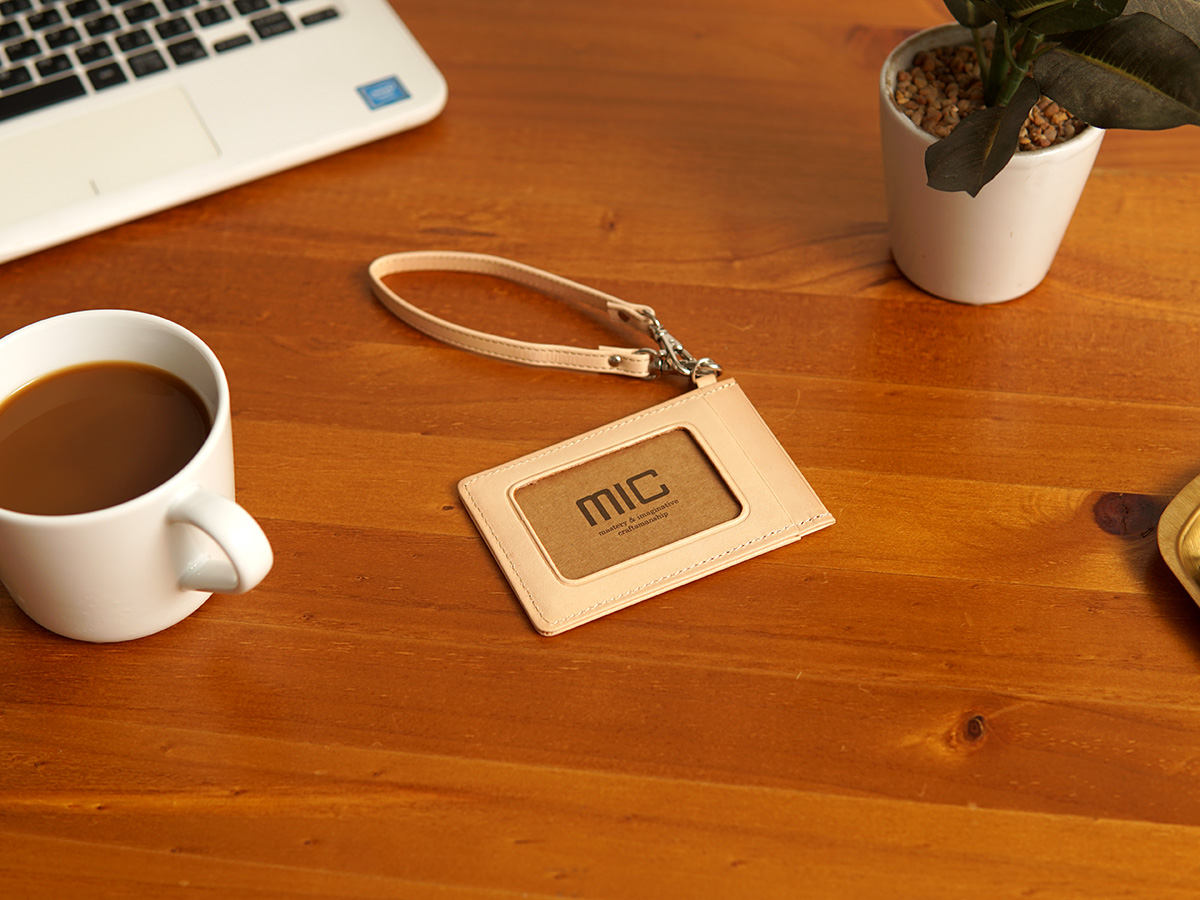 ナチュラルヌメ　パスケース_02