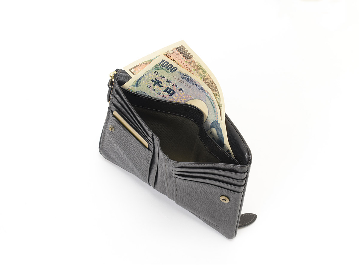 ブレターニャヴァケッタ  外L字ファスナー二つ折り財布_detail_image_04