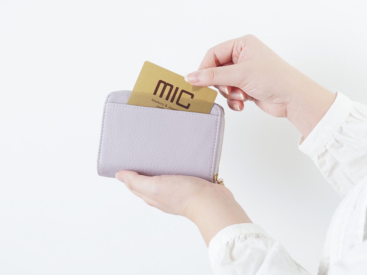 ラフィネ　ラウンドファスナーミドルウォレット_detail_image_02