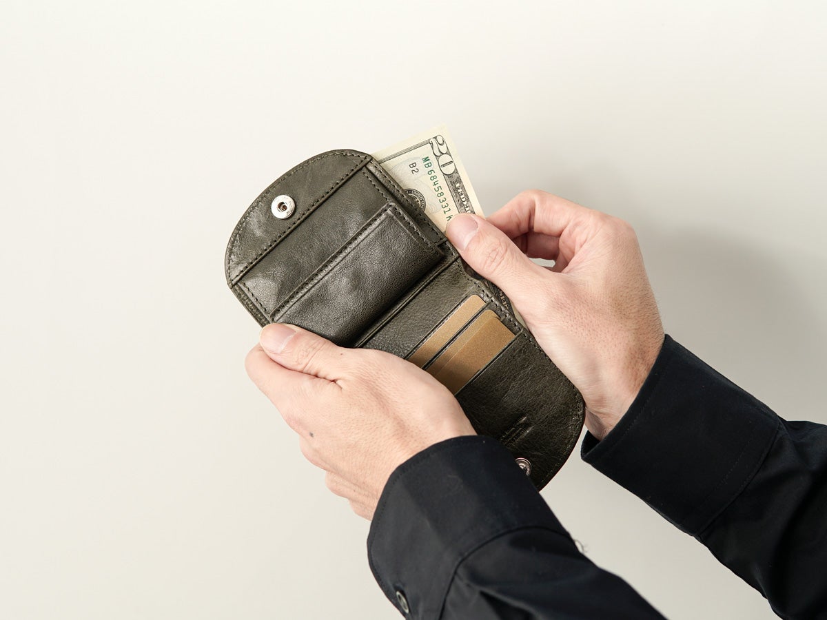 ヴァケッタルクス　ミニヒップポケット革財布(小銭入れ付き)_03