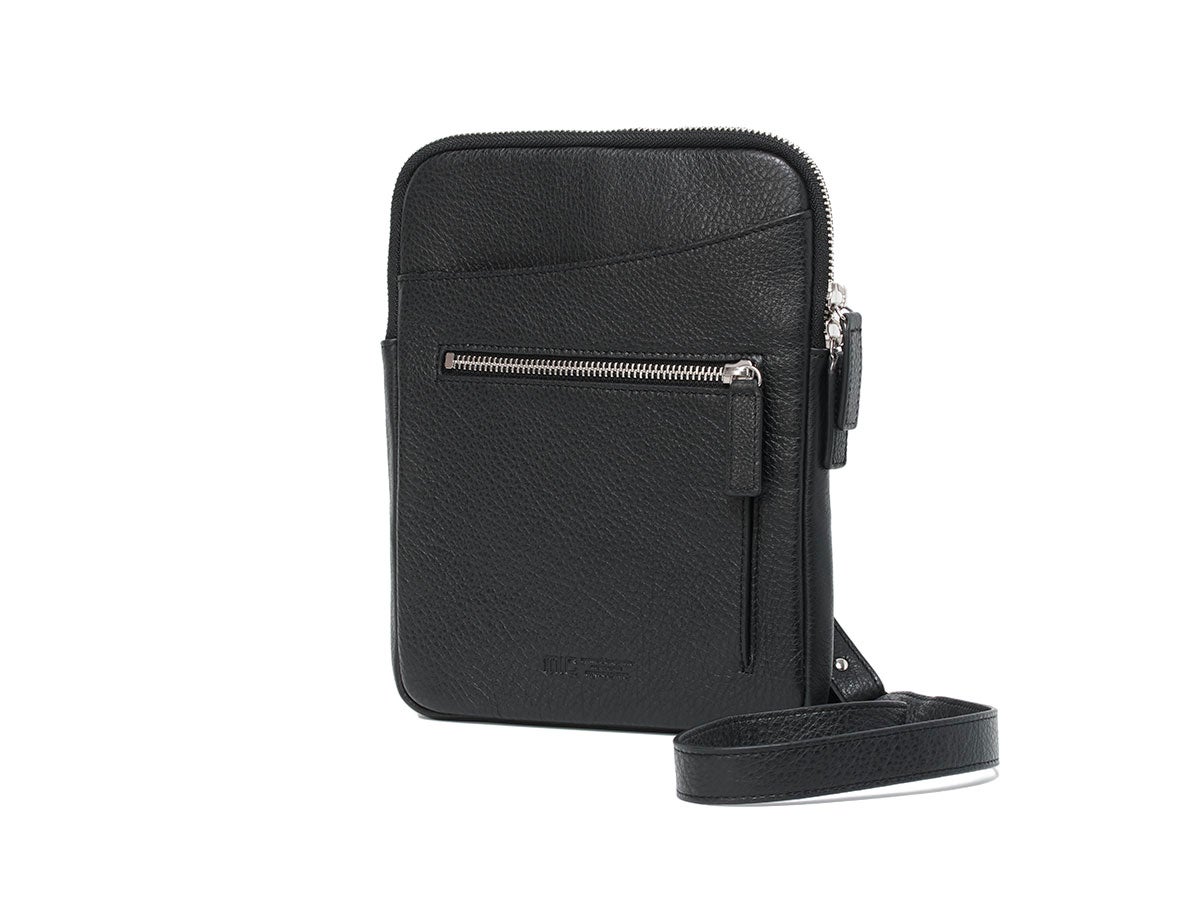 ボルセッタ　レザーショルダーバッグ_01