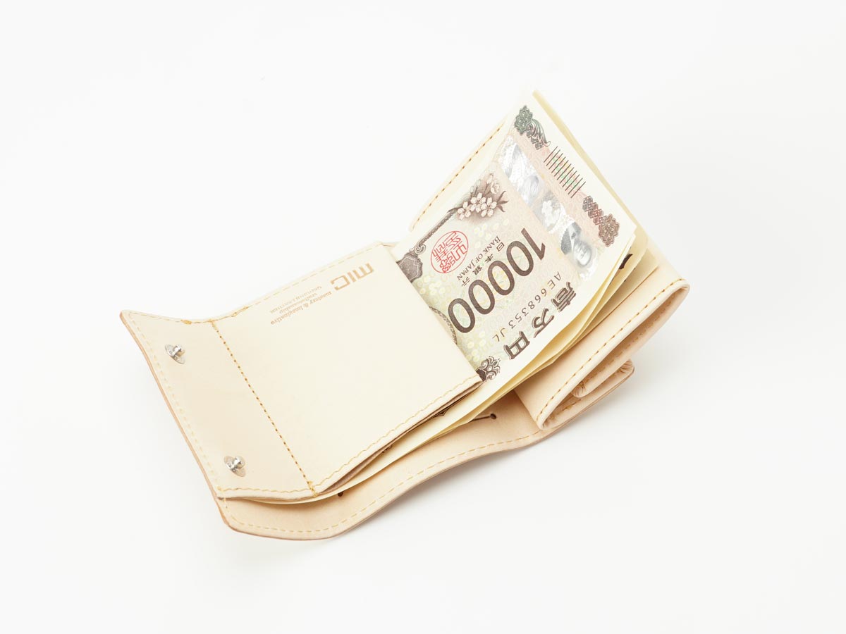 ナチュラルヌメ　ボックス小銭付き三つ折り札入れ_detail_image_03