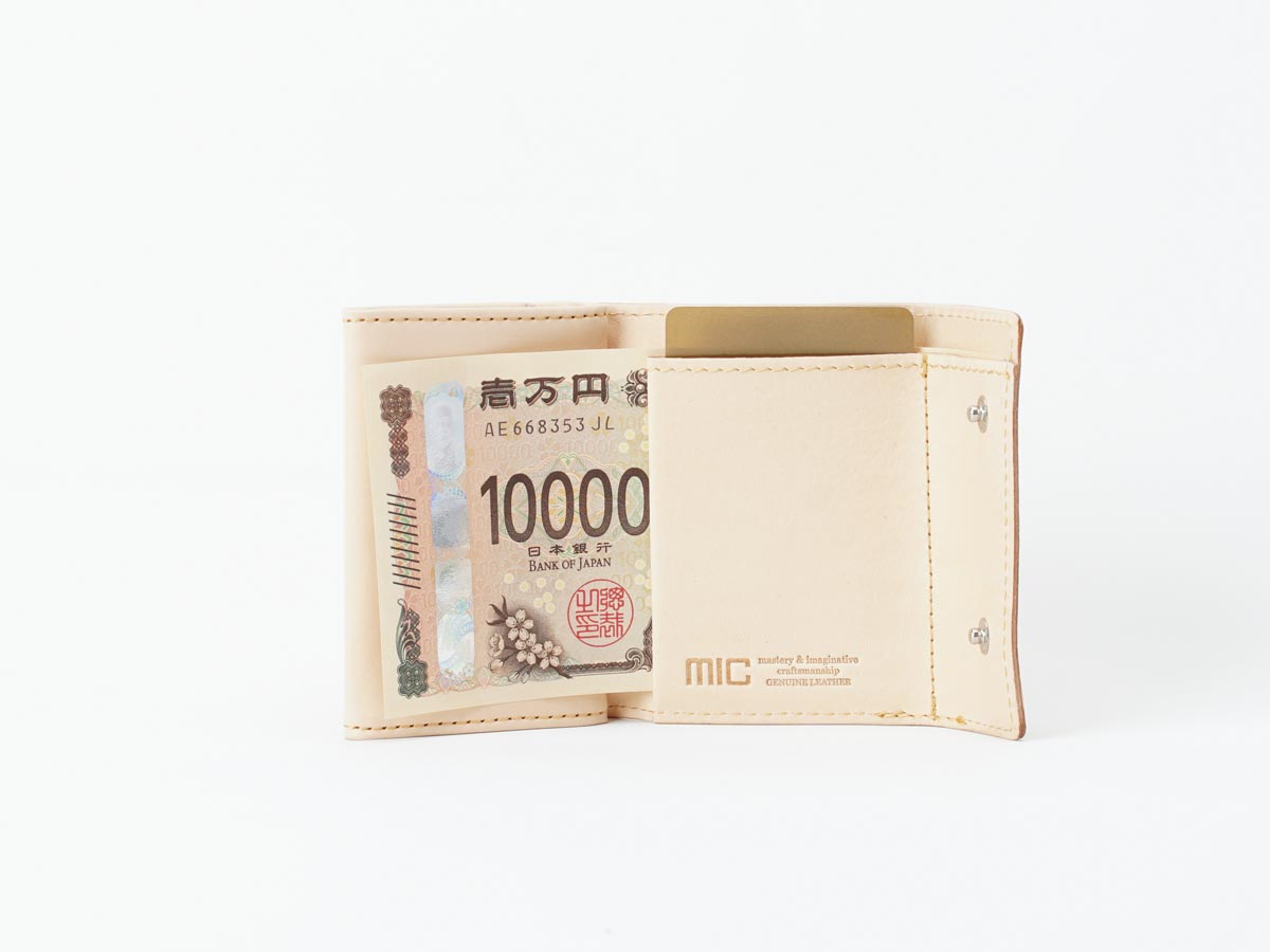 ナチュラルヌメ　ボックス小銭付き三つ折り札入れ_02