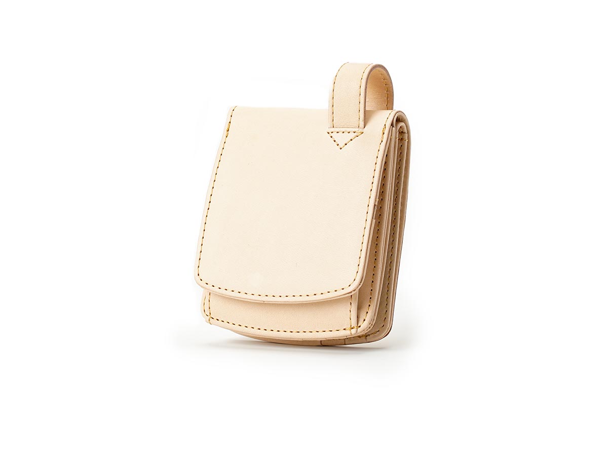 ナチュラルヌメ　外ボックス小銭入れヒップポケット革財布_01