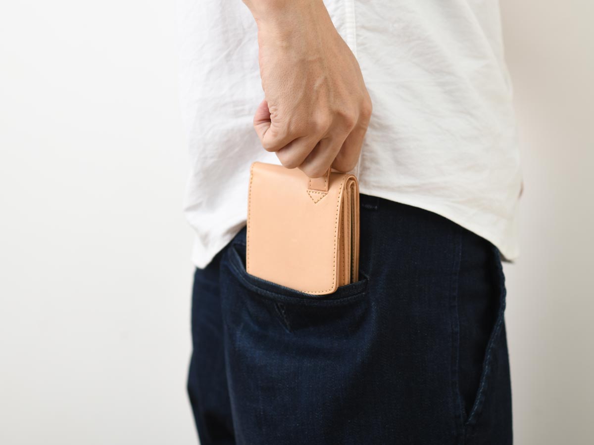 ナチュラルヌメ　外ボックス小銭入れヒップポケット革財布_03