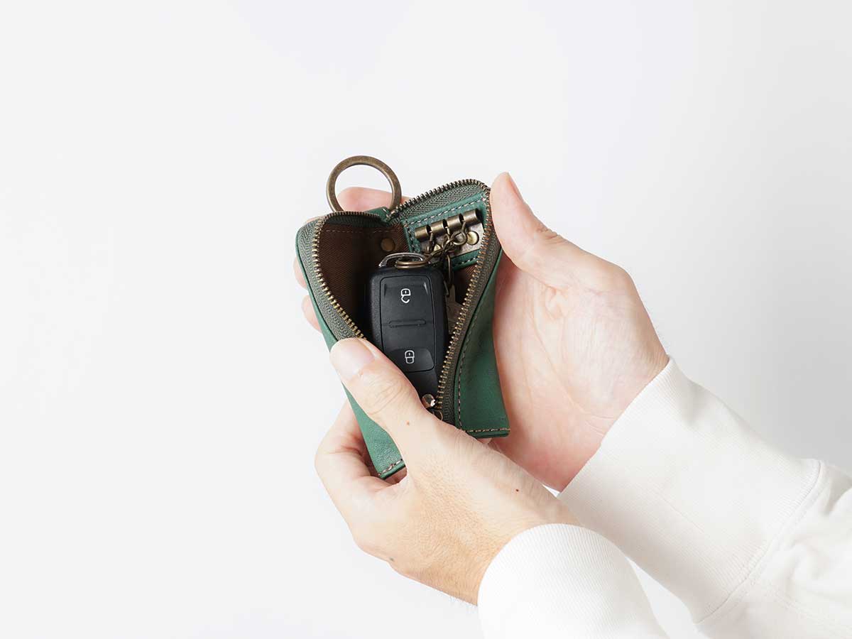 コルレオーネ　三角キーケース_03