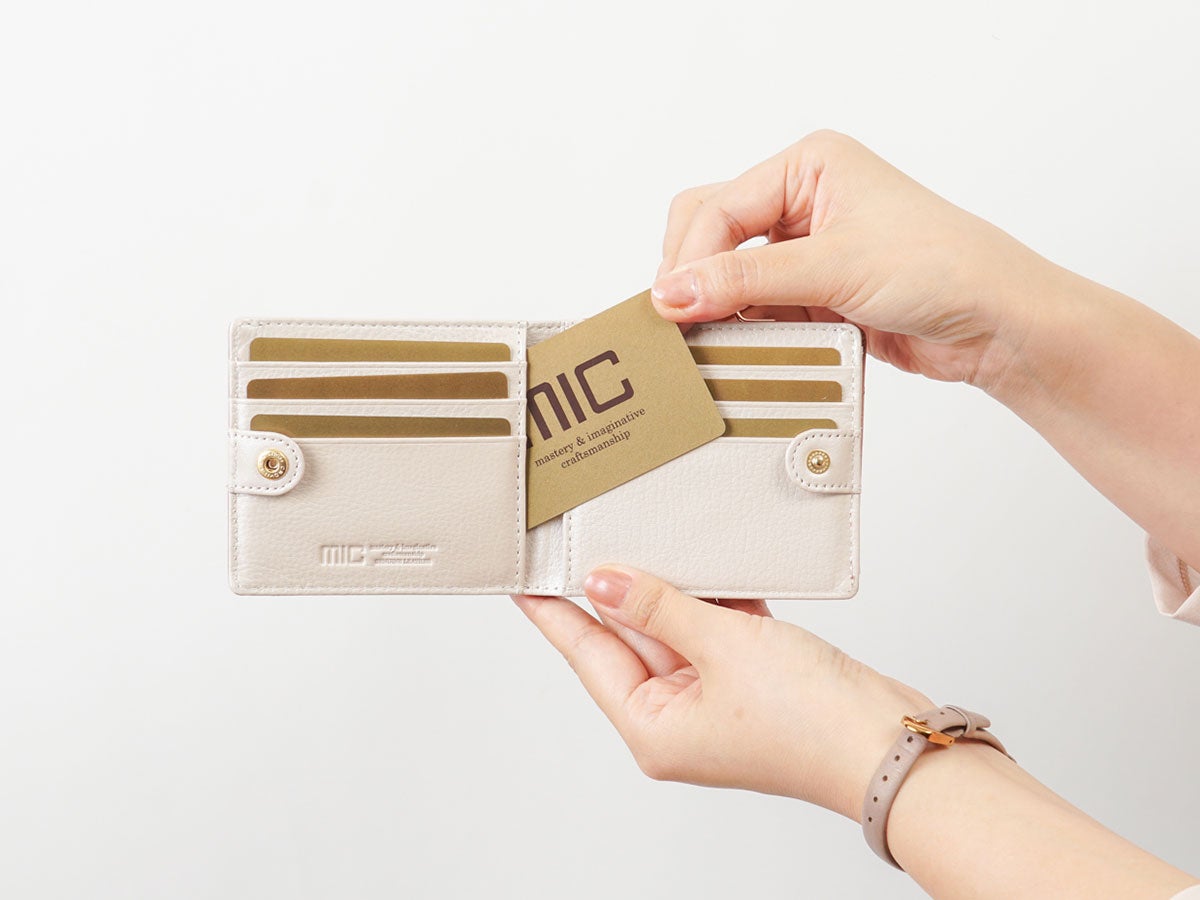 クロコ 外がま口二つ折り財布_detail_image_03