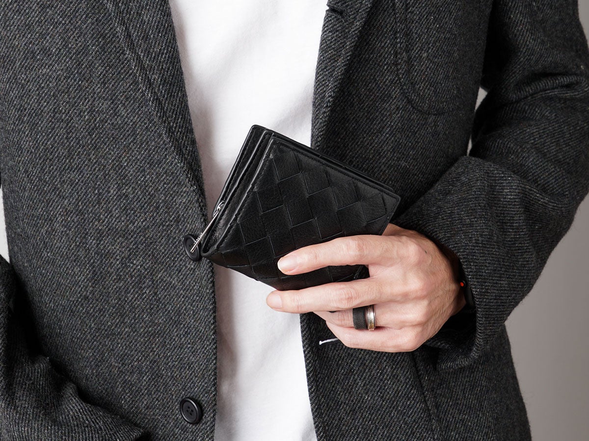 ブラックメッシュ ラウンドファスナー二つ折り財布_detail_image_04