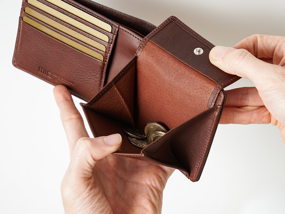 ルガトショルダー  二つ折り財布(小銭入れ付き)_detail_image_03