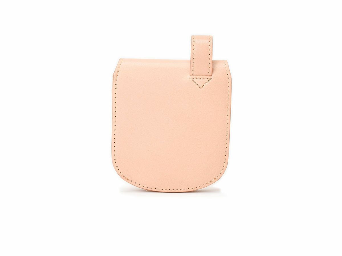 ヒップポケット革財布ーグッドデザイン賞受賞の丈夫な二つ折り財布｜革