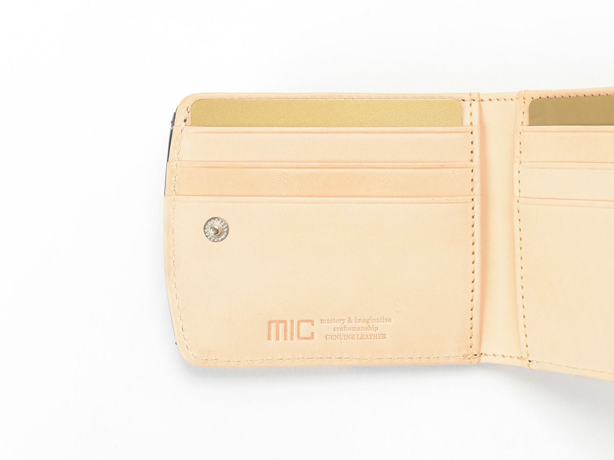 ペコスショルダー　外ボックス小銭入れヒップポケット革財布