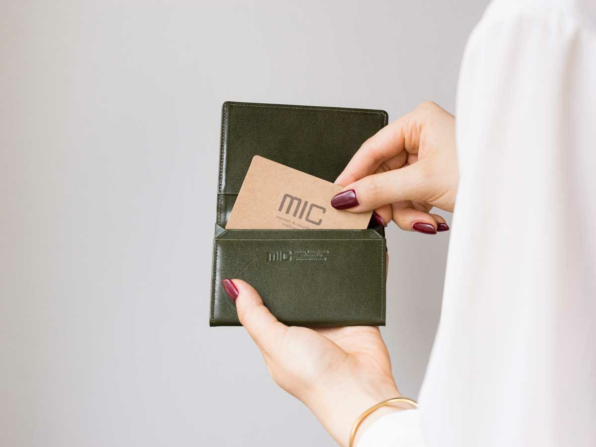 アリアナ　風琴マチ名刺入れ