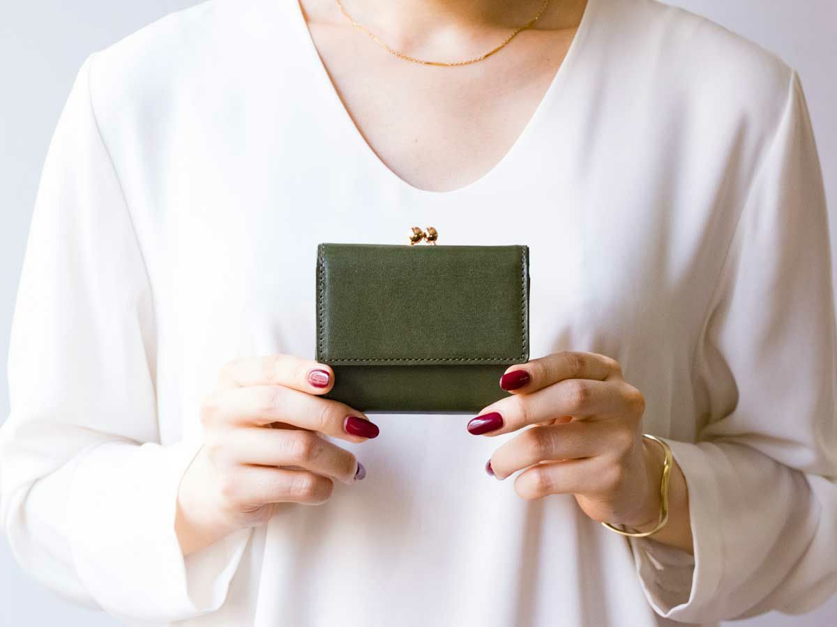 アリアナ　口金付きミニ財布　