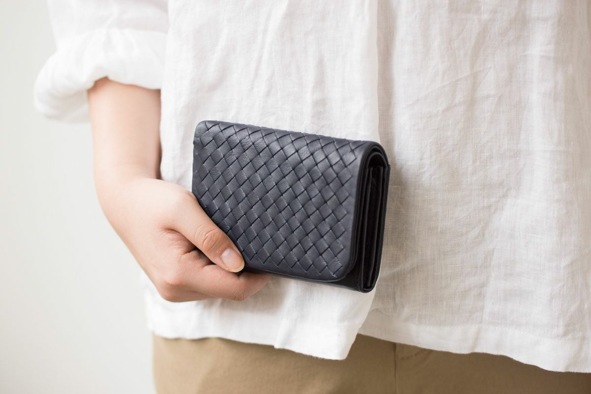 ソフトメッシュ 中L字ファスナー二つ折り財布 