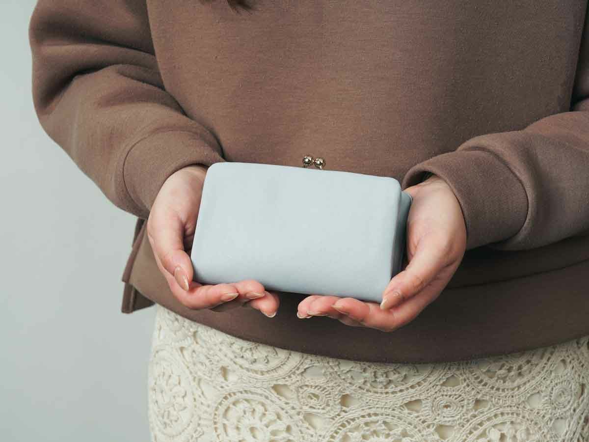 フェルモ がま口二つ折り財布