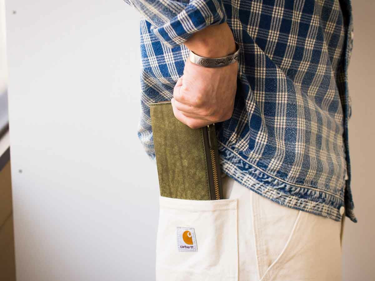 プエブロ　ヒップポケット L型ファスナーマルチウォレット