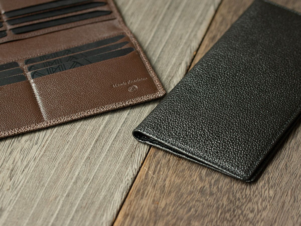 黒桟革 漆 単束入れ