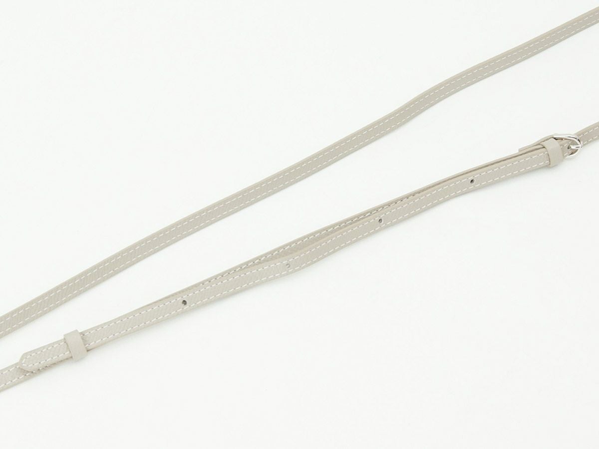 エンボス　Wラウンドファスナーマルチウォレット(ショルダーストラップ付き)