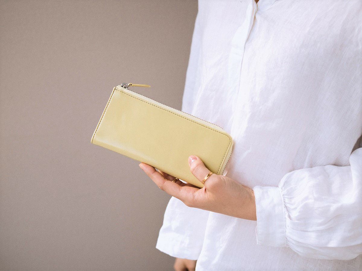 ルミエ　コンパクトL字ファスナー長財布
