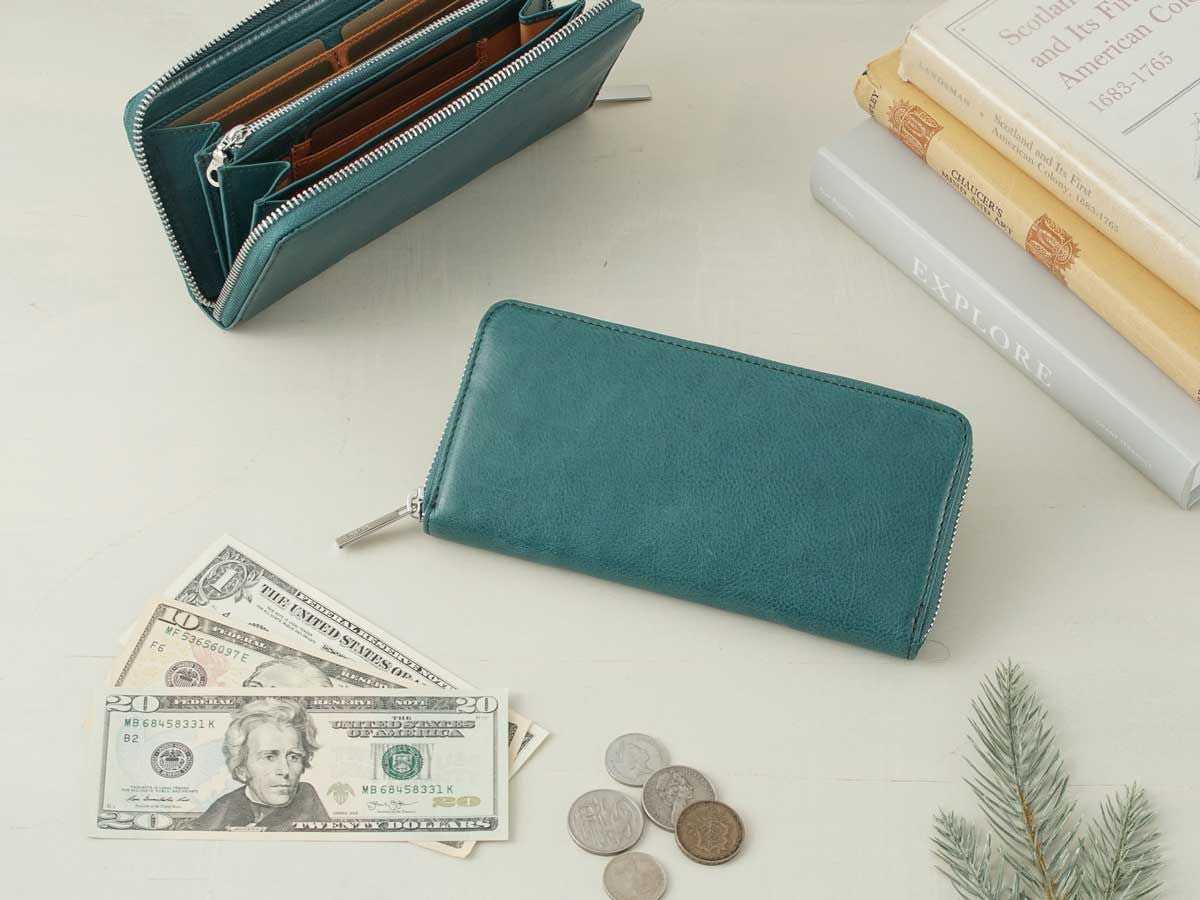 ヴァケッタルクス　ラウンドファスナー長財布　ターコイズ