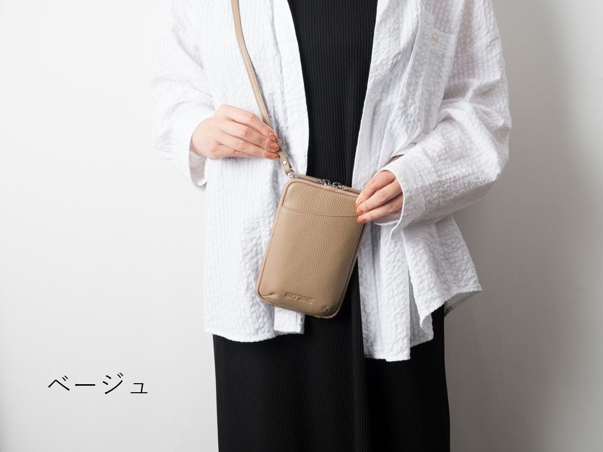 ボルセッタ　スマホショルダーウォレット