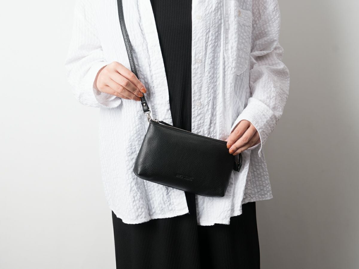 ボルセッタ　お財布ポシェット