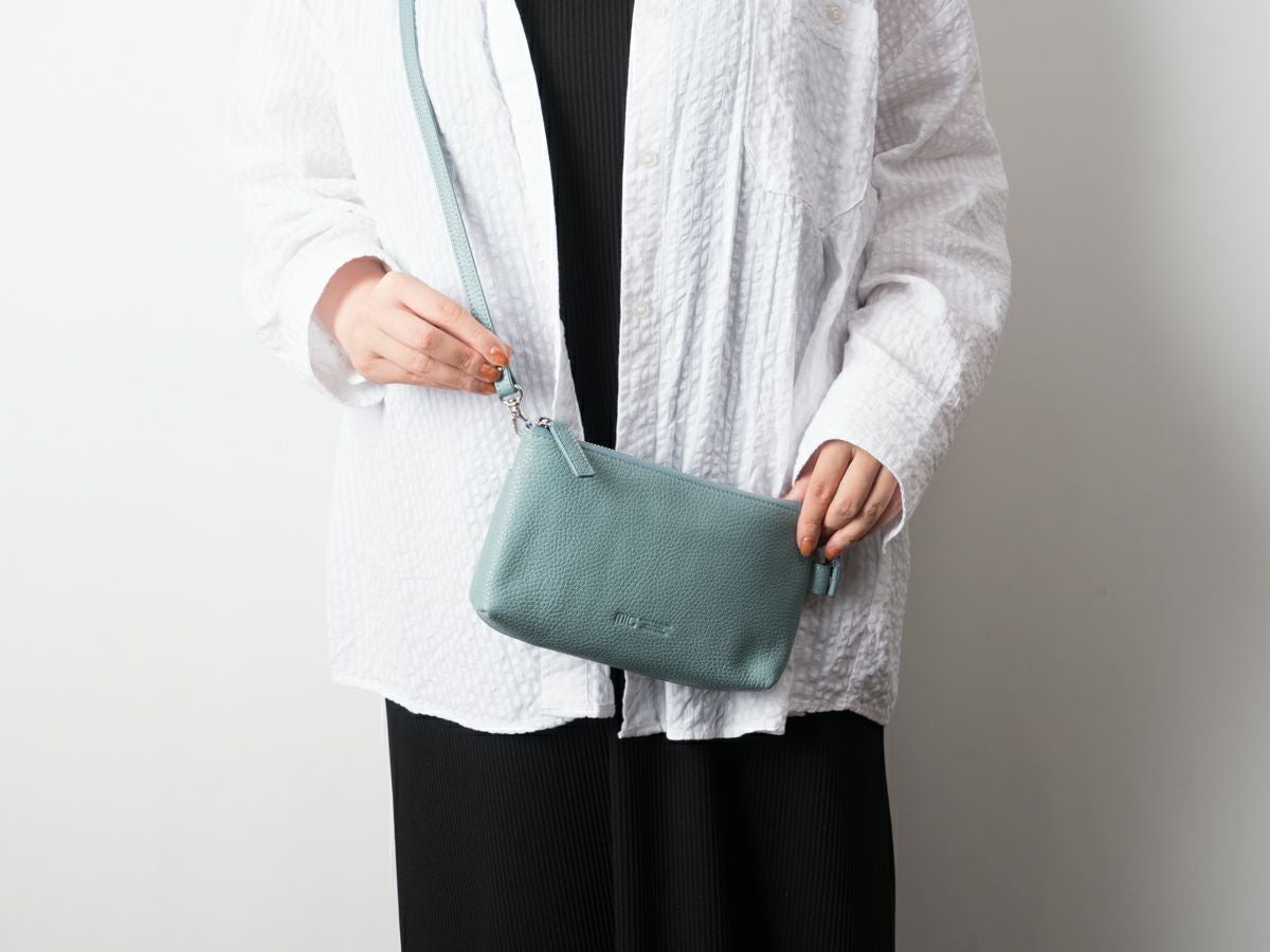 ボルセッタ　お財布ポシェット