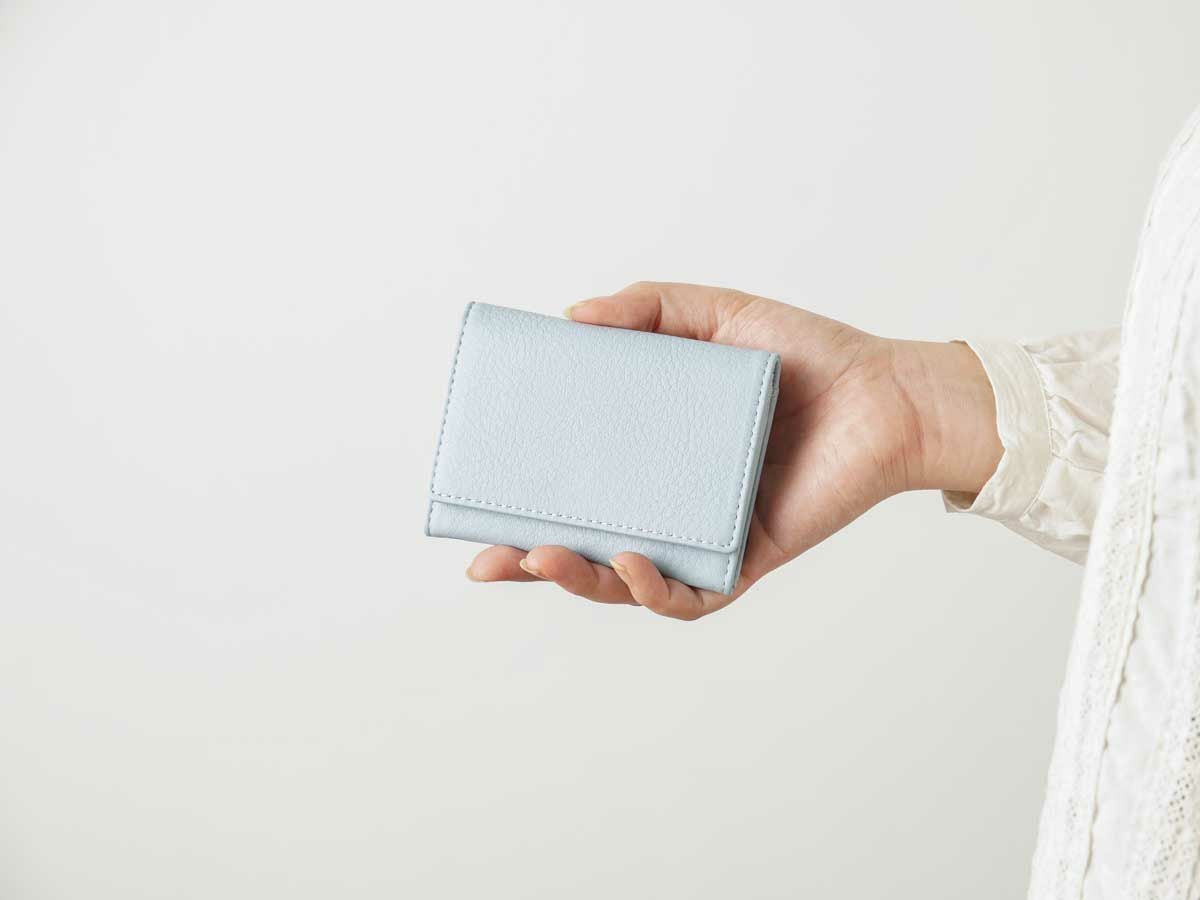 ラフィネ　マルチカードケース