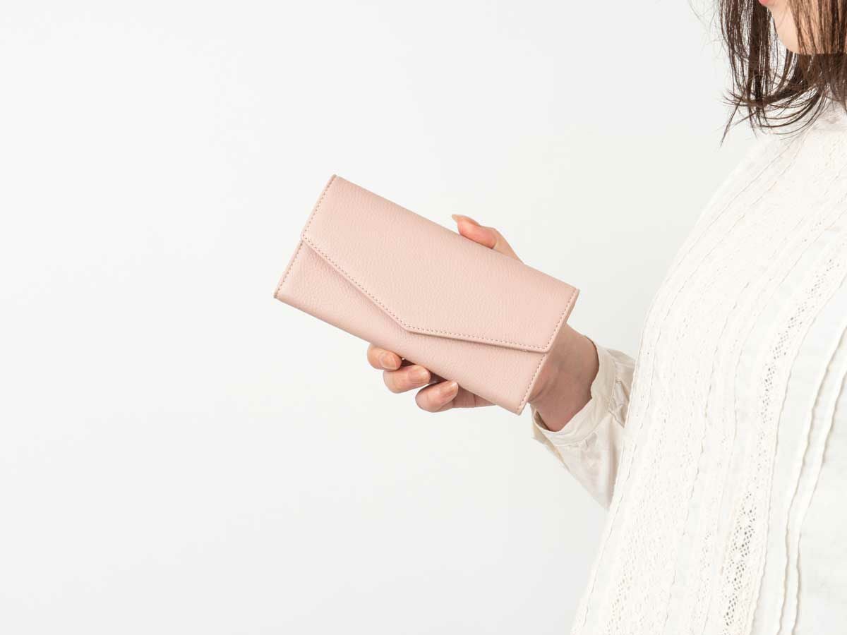 ラフィネ　コンパクトギャルソン長財布