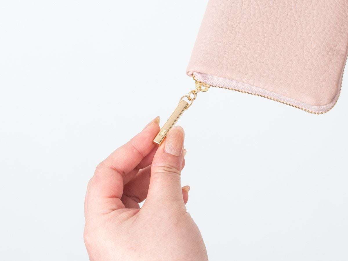 ラフィネ　コンパクトラウンドファスナー長財布