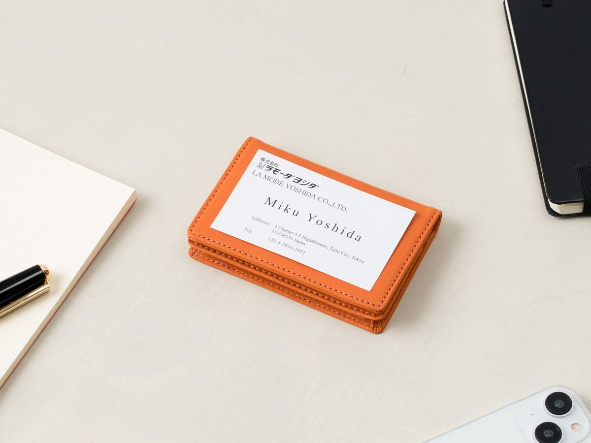 ヴァケッタルクス　名刺入れ