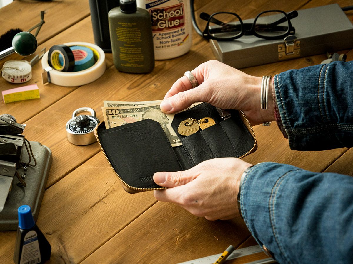 クロムエクセル　ラウンドファスナーキーウォレット