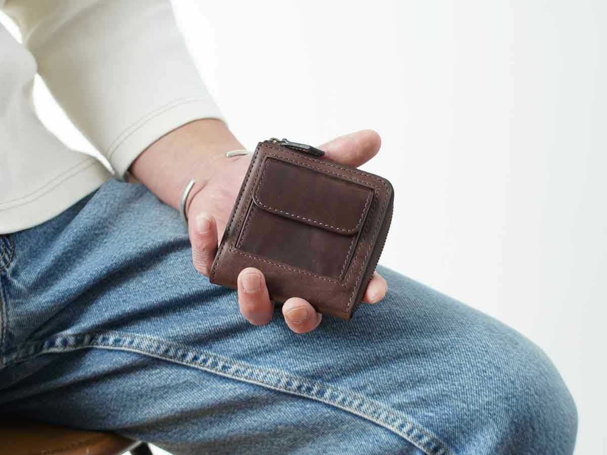 ペコスロウ　ミニL字ファスナー財布