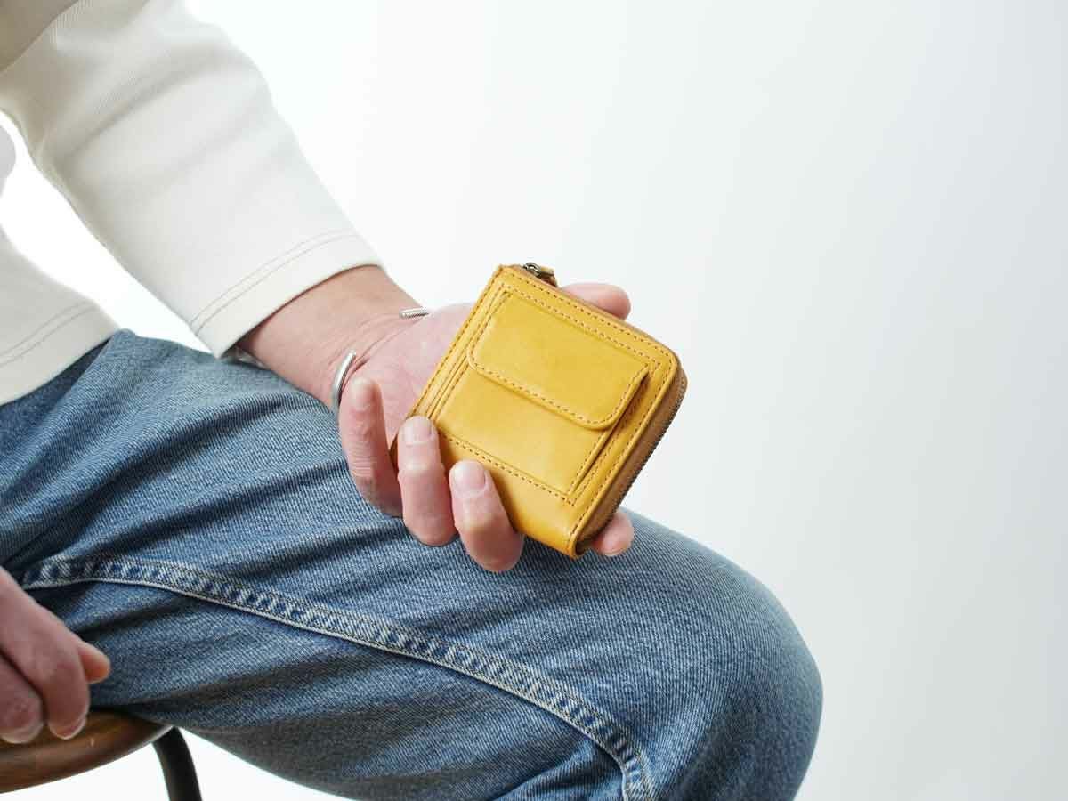 ペコスロウ　ミニL字ファスナー財布