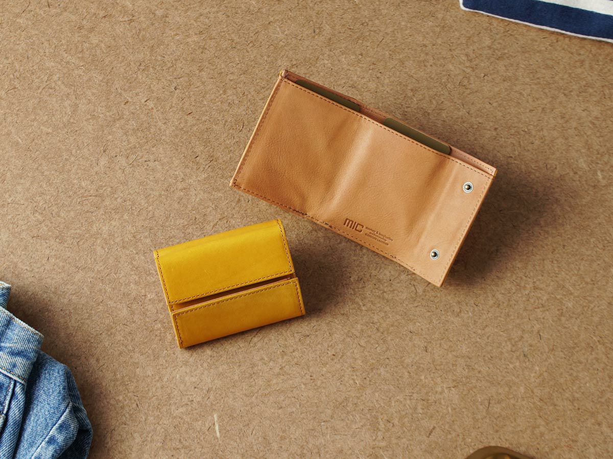 ペコスロウ　スーパーコンパクト札入れ　マンゴーイエロー(数量限定)