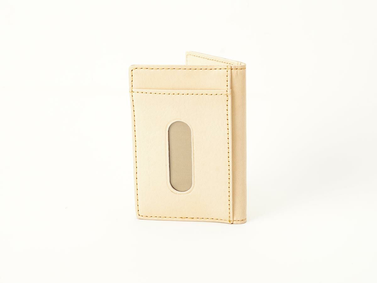 ナチュラルヌメ　パスカード入れ