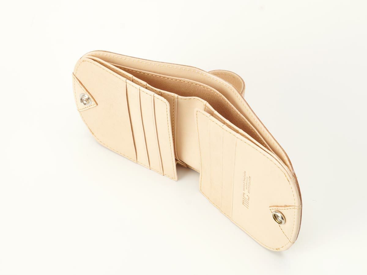 ナチュラルヌメ　ヒップポケット革財布(小銭入れなし)