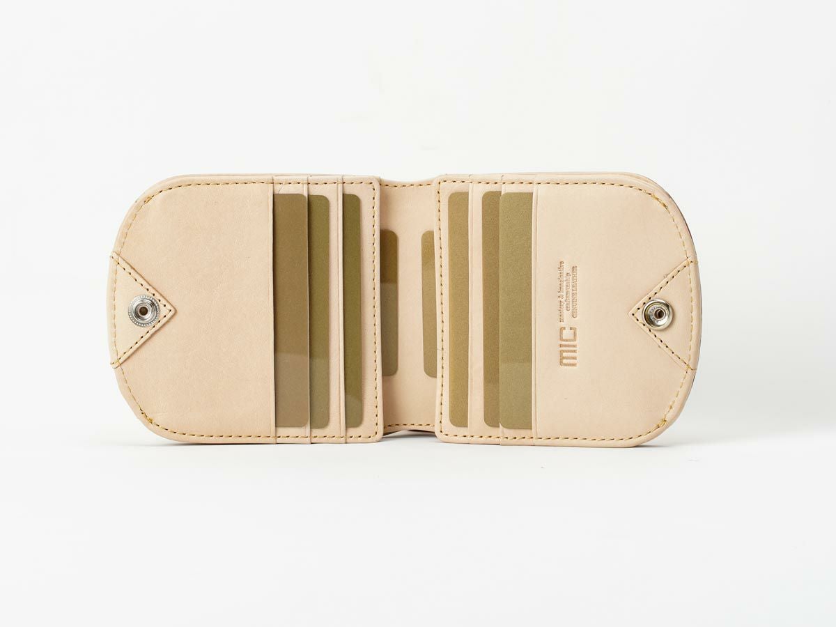 ナチュラルヌメ　ヒップポケット革財布(小銭入れなし)