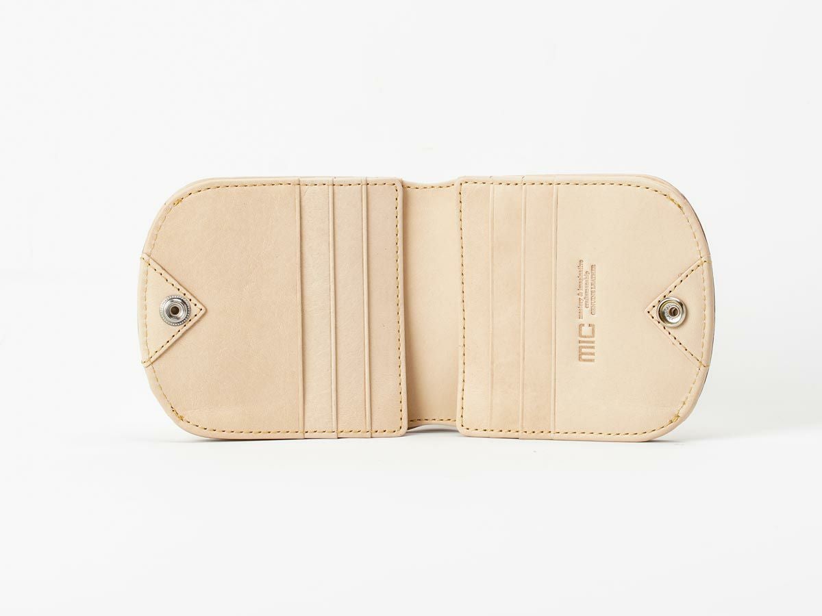 ナチュラルヌメ　ヒップポケット革財布(小銭入れなし)